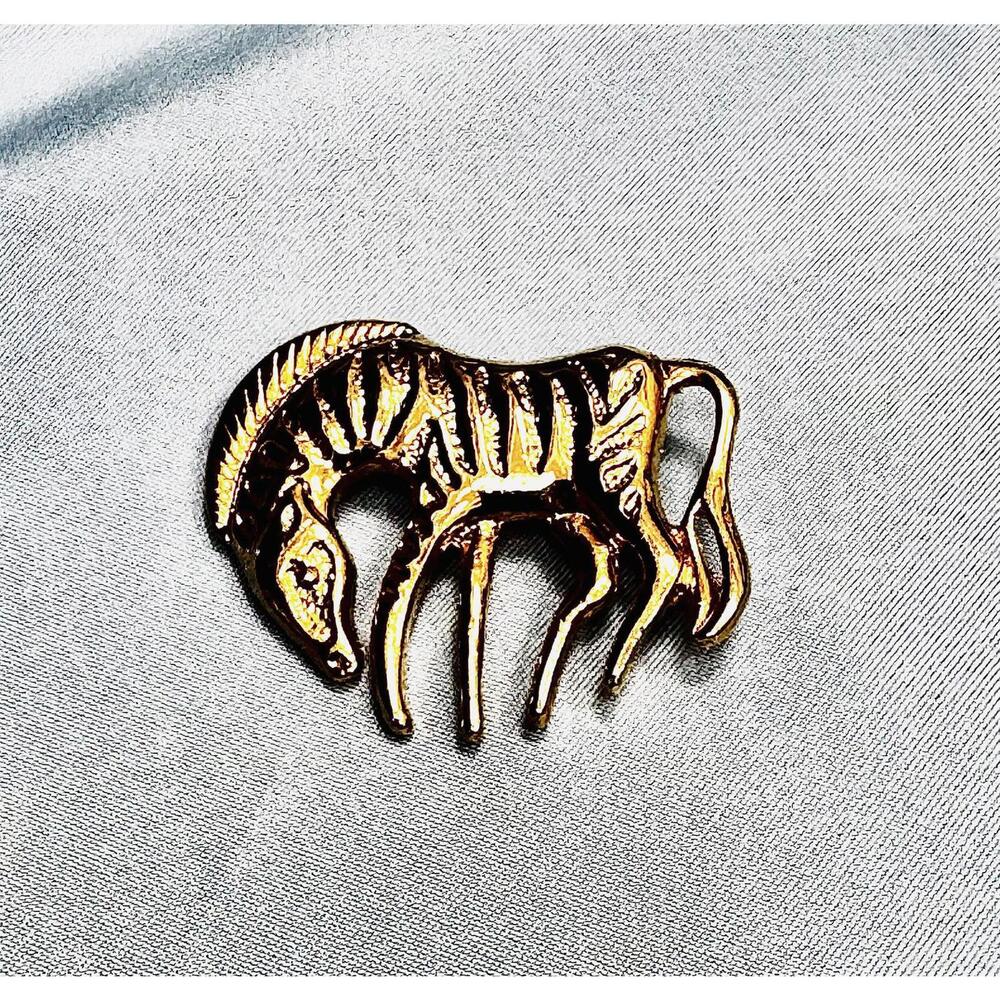 Vintage 1970's to 1980's Gold Tone Zebra Pin/Brooch